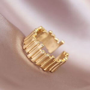 Gold Renk Metal Ayarlamalı Kadın Yüzük BYK1558