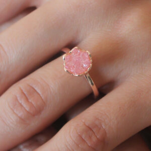 Pembe Lotus Çiçek Figür Gold Renk Kadın Yüzük BYK2485