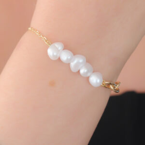 Gold Renk İnci Boncuk Model Kadın Bileklik BB5129
