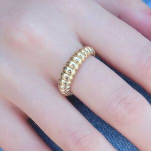 Gold Renk Sarmal Model Kadın Yüzük BYK2589