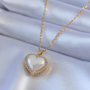 316L Çelik Gold Renk İncili Kalp Model Zirkon Taşlı Kadın Kolye BKO7566