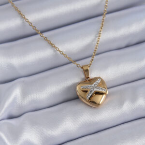 316L Çelik Gold Renk Zirkon Detay Kalp Model Kadın Kolye BKO7626