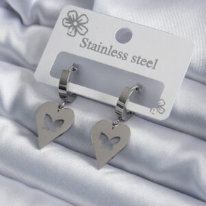 316L Çelik Gümüş Renk Kalp Model Kelebek İşleme Kadın Küpe BKP7950