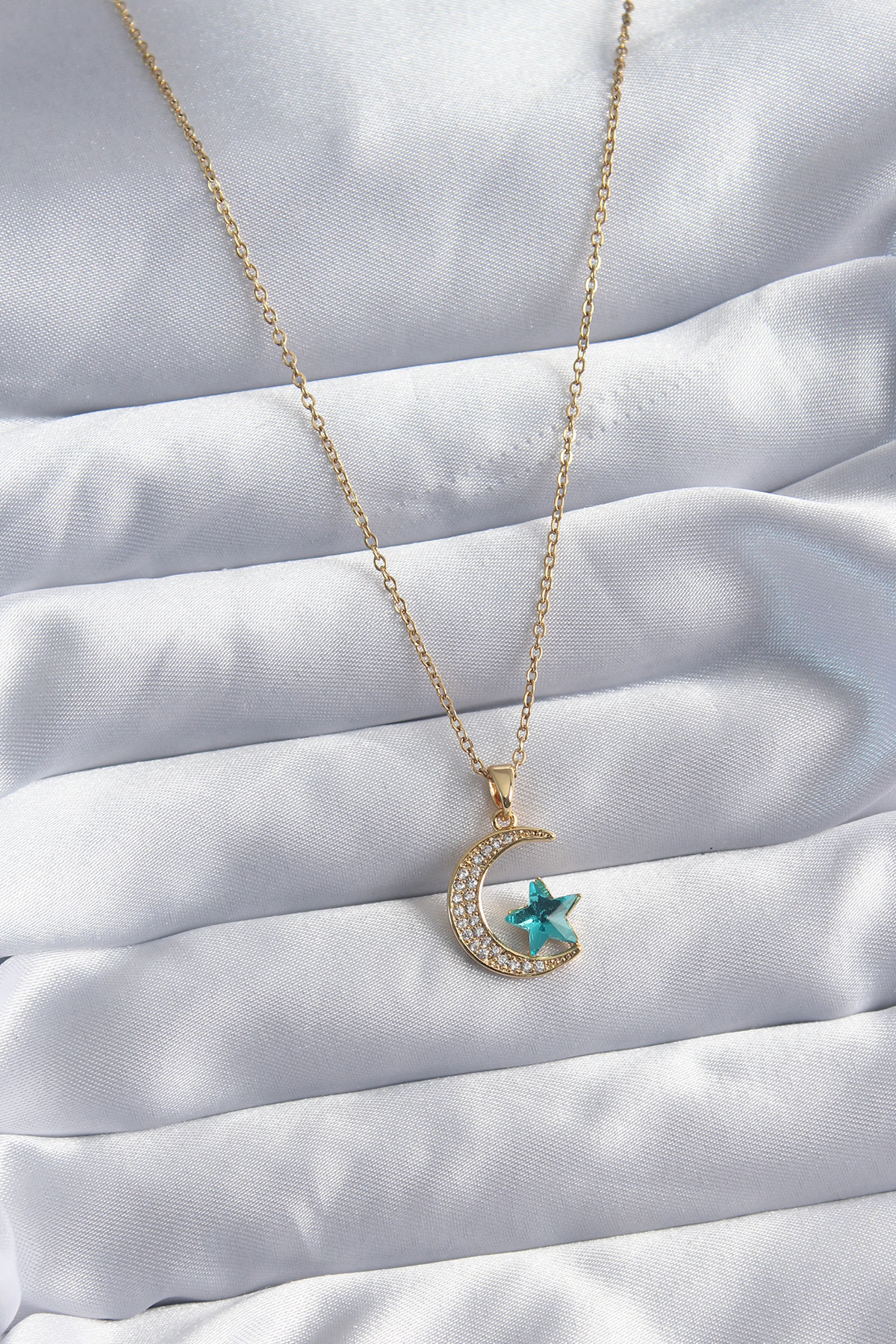 316L Çelik Gold Renk Zincir Zirkon Taş Detay Hilal Yıldızı Figür Kadın Kolye BKO8029