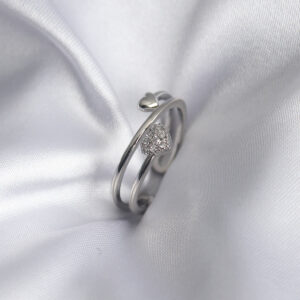 Pirinç Gümüş Renk Zirkon Taş Detay Kalp Model Kadın Yüzük BYK2916