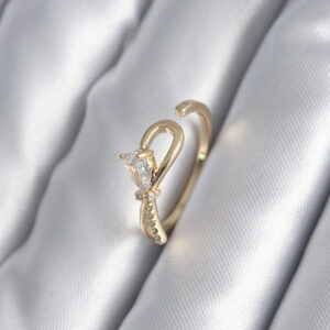 Pirinç Gold Renk Zirkon Taş Detay Kurdele Model Kadın Yüzük BYK2991