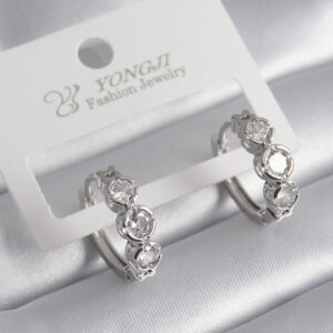 Pirinç Gold Renk Zirkon Taşlı Kalp Detay Kadın Küpe BKP8357