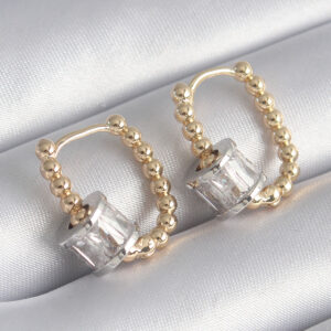 Pirinç Gold Renk Top Model Gümüş Renk Zirkon Taşlı Kadın Küpe BKP8495