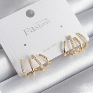 Pirinç Gümüş Renk Zirkon Taşlı Çatal Model Kadın Küpe BKP8511