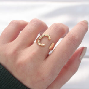 C Harfli Altın Renk Ayarlanabilir Yüzük BYK3150