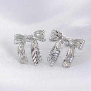 Pirinç Gümüş Renk Çizgi Detay Fiyonk Küpe BKP8935