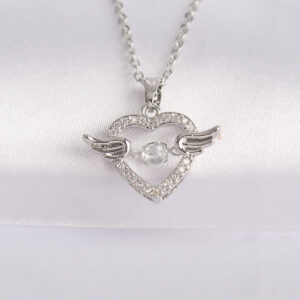 316L Çelik Zincir Gümüş Renk Zirkon Taşlı Kanatlı Kalp Kolye BKO8627