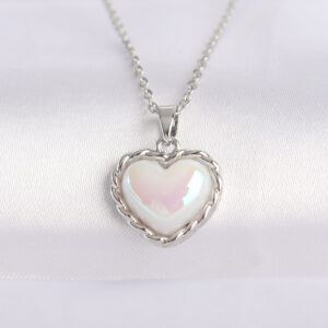 316L Çelik Zincir Gümüş Renk Beyaz Taşlı Bombeli Kalp Kolye BKO8631