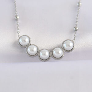 316L Çelik Zincir Gümüş Renk Sıralı İnci Taşlı Kolye BKO8654