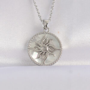 316L Çelik Zincir Gümüş Renk Oval Tasarımlı Güneş Kolye BKO8663