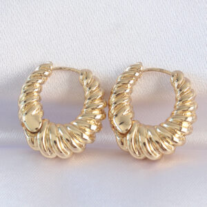 Pirinç Gold Renk Tırtık Detay Bombeli Halka Küpe BKP8972