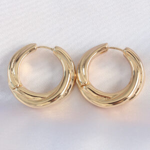 Pirinç Gold Renk Asimetrik Kıvrım Küpe BKP8974