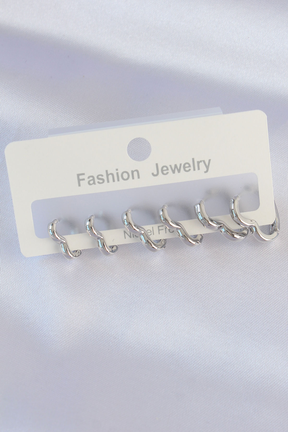 Pirinç Gümüş Renk Kalp Model Küpe Seti BKP8993