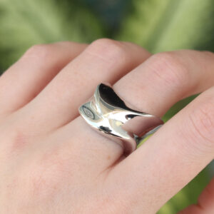 Pirinç Gümüş Renk Ayarlanabilir Kalın Ezme Yüzük BYK3167