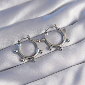 316L Çelik Gümüş Renk Topçuk Tasarımlı Oval Küpe BKP9043