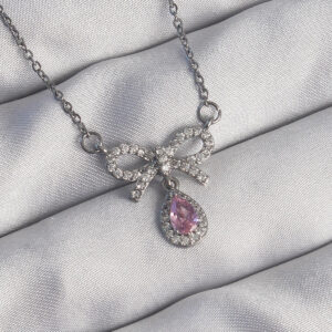 316L Çelik Gümüş Renk Fiyonk Detay Pembe Zirkon Taşlı Damla Kolye BKO8921
