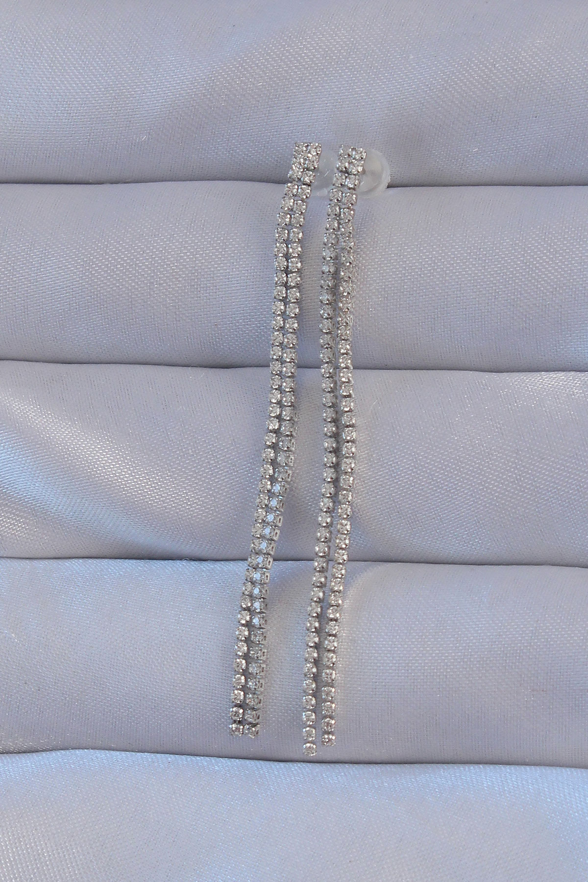 Pirinç Gümüş Renk Zirkon Taşlı Su Yolu Model Küpe BKP9146