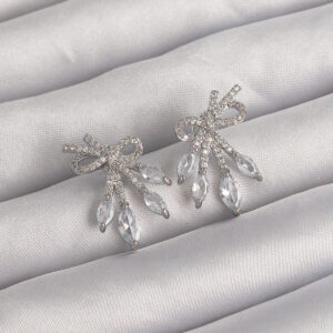 Pirinç Gümüş Renk Zirkon Taşlı Fiyonk Küpe BKP9292