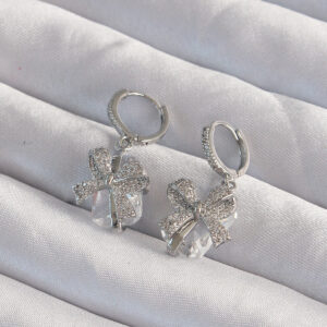 Pirinç Gümüş Renk İri Zirkon Taşlı Fiyonk Model Halka Küpe BKP9312