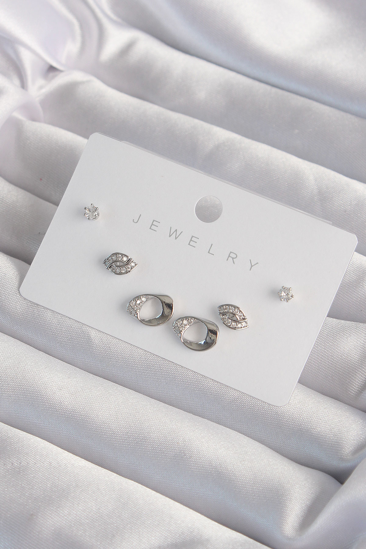 Pirinç Gümüş Renk Zirkon Taşlı Yaprak Model Küpe Seti BKP9324