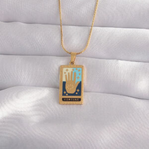 316L Çelik Gold Renk Karışık Mineli El Figür Tarot Kolye BKO9035