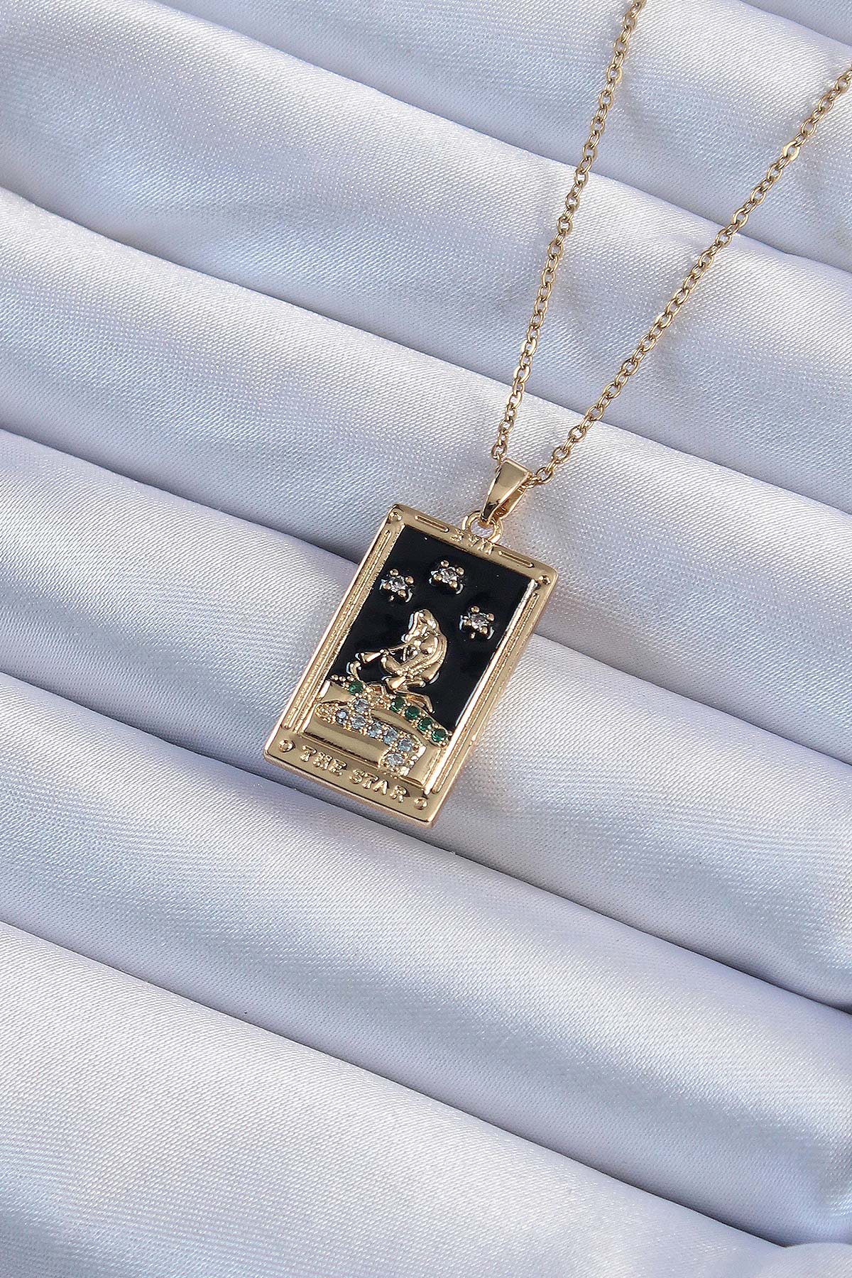 316L Çelik Zincir Altın Renk Zirkon Taşlı Siyah Mineli Kız Figürlü Tarot Kolye BKO9227