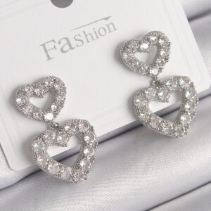 Pirinç Gümüş Renk Zirkon Taşlı Sallantı Kalp Model Kadın Küpe BKP9765