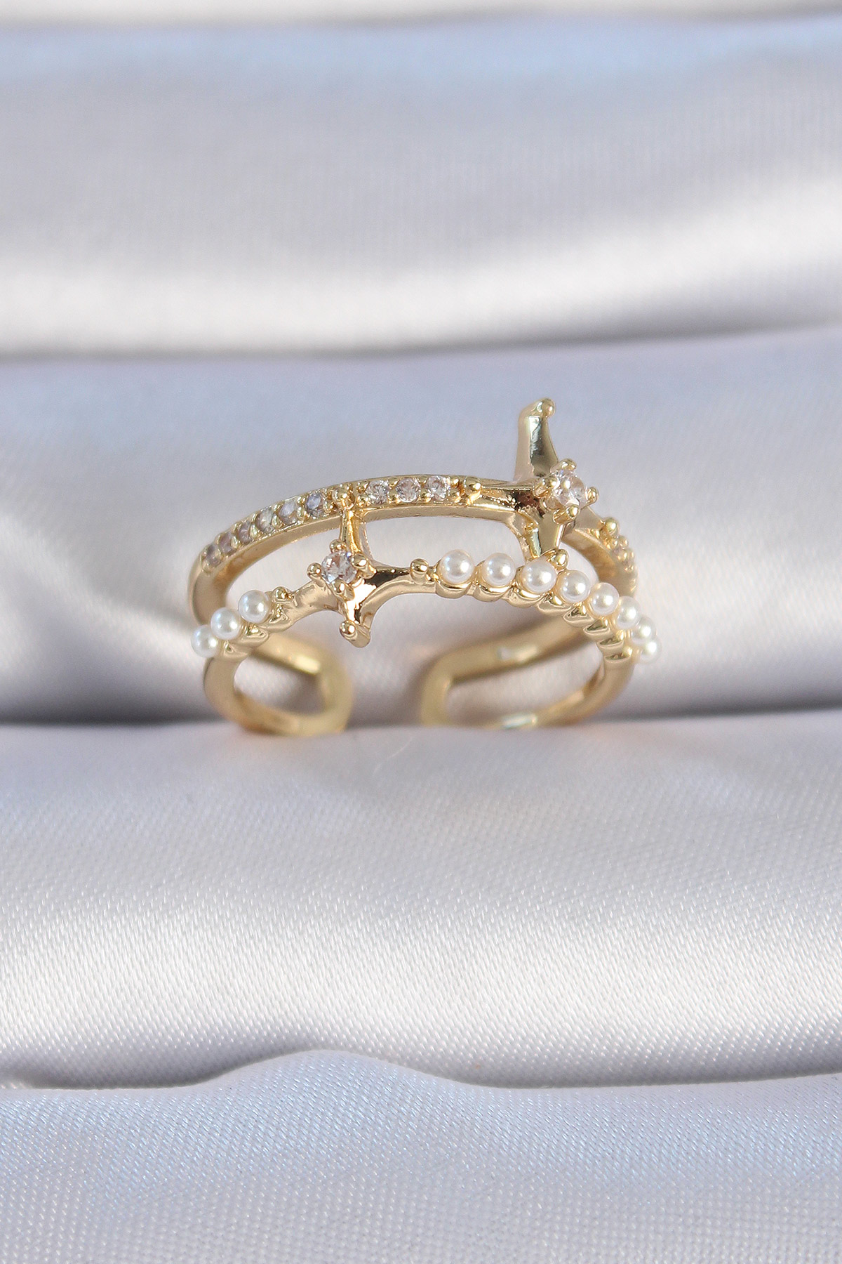 Pirinç Gold Renk Zirkon Taşlı İnci Detay Kutup Yıldızı Model Kadın Yüzük BYK3342