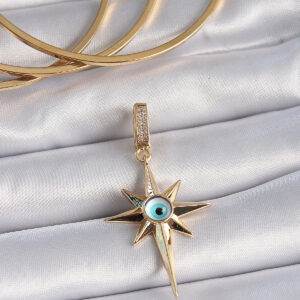 Pirinç Gold Renk Zirkon Taşlı Kutup Yıldızı Nazar Boncuk Detay Ajda Charm BC1006