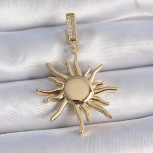 Pirinç Gold Renk Zirkon Taş Detaylı Güneş Model Ajda Charm BC1008