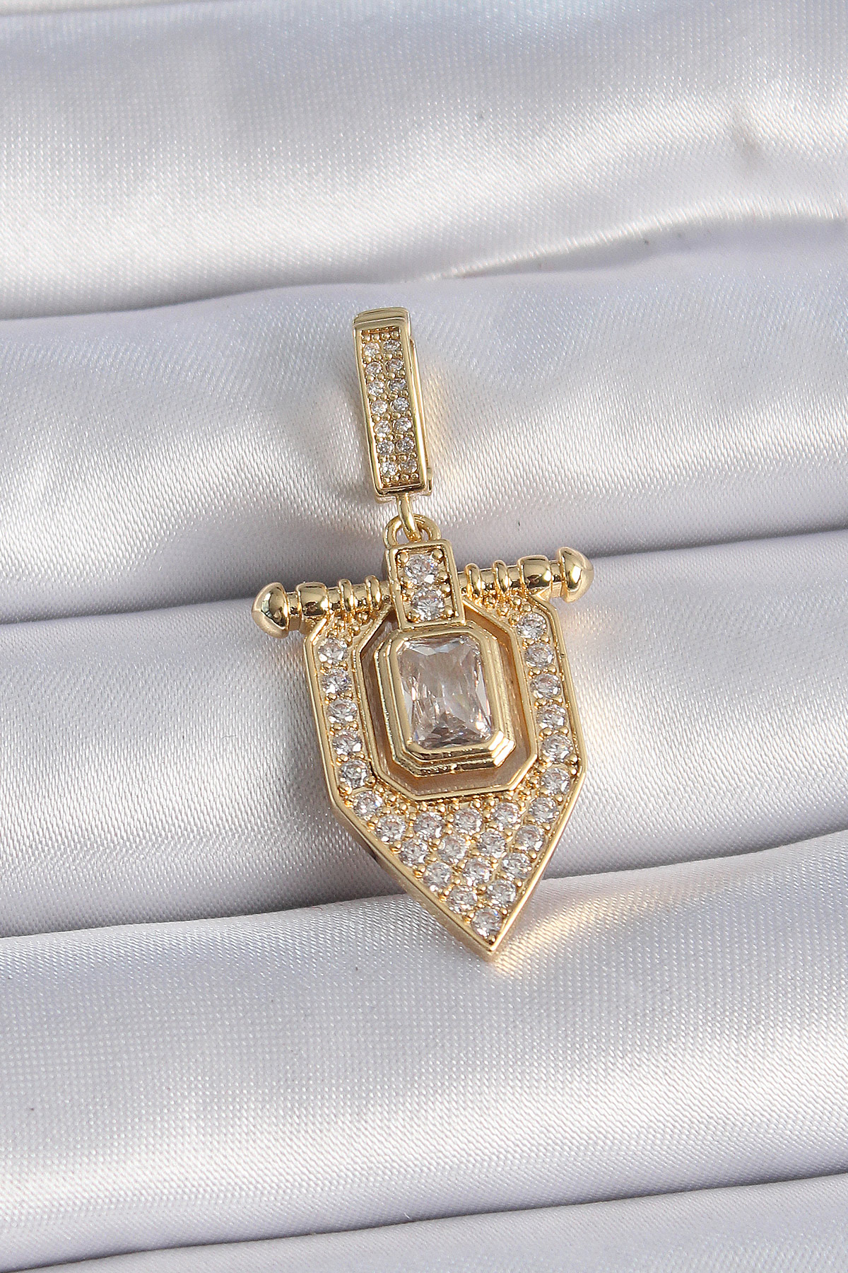 Pirinç Gold Renk Baget Zirkon Taşlı Ajda Charm BC1011