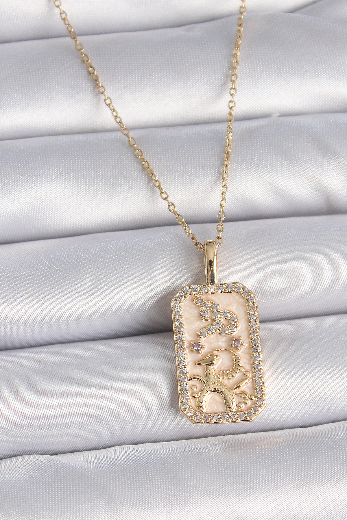 316L Çelik Gold Renk Zincir Oğlak Burcu Zirkon Taşlı Kadın Kolye BKO9459