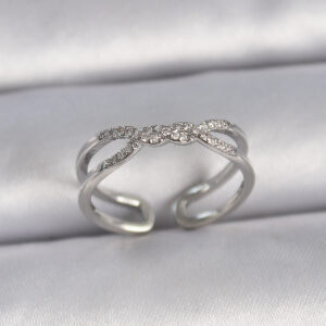 Pirinç Gümüş Renk Ayarlanabilir Zirkon Taşlı Sarmal Model Kadın Yüzük BYK3401