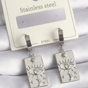 316L Çelik Gümüş Renk Zirkon Taşlı Göz İşleme Detaylı Plaka Model Kadın Küpe BKP9699