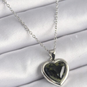 316L Çelik Gümüş Renk Yeşil Mineli Kalp Model Kadın Kolye BKO9526