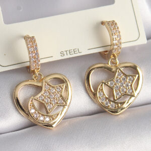 Pirinç Gold Renk Zirkon Taşlı Kalp Model Ay Yıldız İşleme Kadın Küpe BKP9737