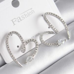 Pirinç Gümüş Renk Zirkon Taşlı Yılan Kalp Model Kadın Küpe BKP9742