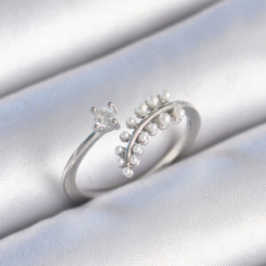 Pirinç Gümüş Renk Zirkon Taşlı İncili Yaprak Model Kadın Yüzük BYK3453