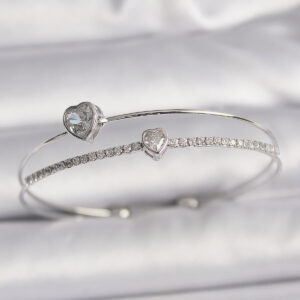 Pirinç Gümüş Renk Zirkon Taşlı Kalp Model Kadın Bileklik BB6537