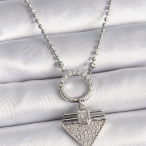 316L Çelik Gümüş Renk Topçuk Zincir Zirkon Taşlı Üçgen Model Kadın Kolye BKO9574