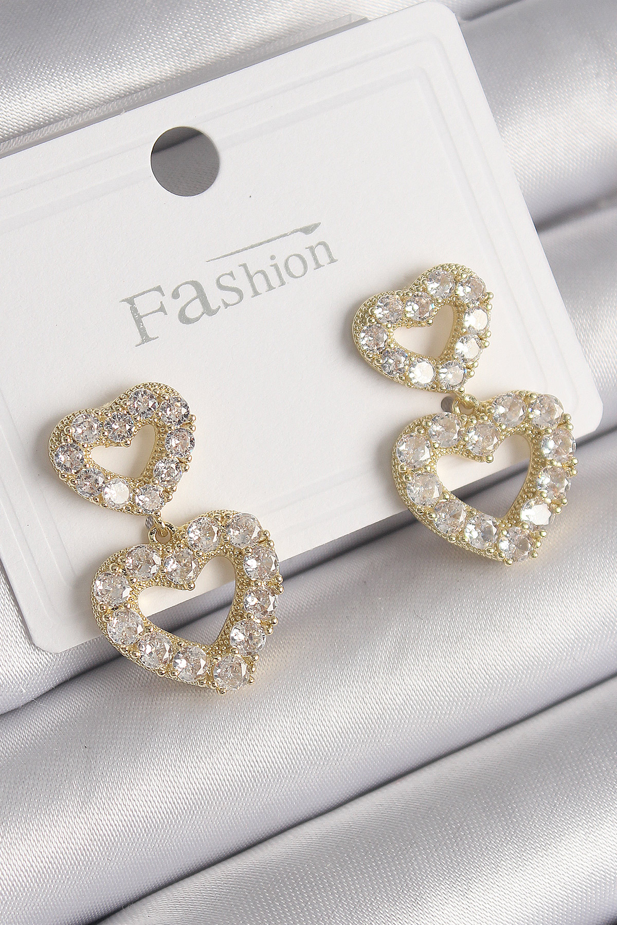 Pirinç Gold Renk Zirkon Taşlı Sallantı Kalp Model Kadın Küpe BKP9766