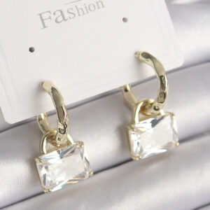 Pirinç Gold Renk Sallantı Zirkon Taşlı Çanta Model Kadın Küpe BKP9770