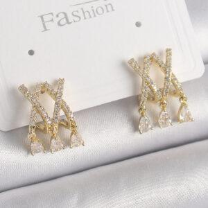 Pirinç Gold Renk Zirkon Taşlı X Model Sallantı Detay Kadın Küpe BKP9872