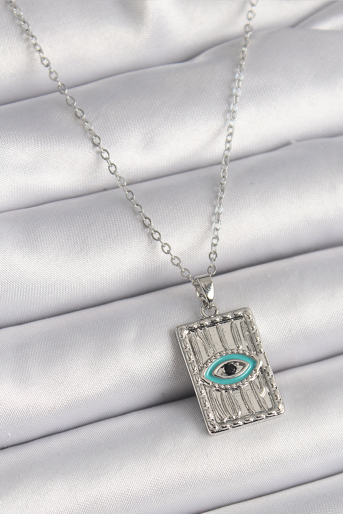 316L Çelik Gümüş Renk Zirkon Taşlı Göz İşleme Detaylı Plaka Model Kadın Kolye BKO9616