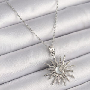 316L Çelik Gümüş Renk Zincir Zirkon Taşlı Güneş Model Sedefli Ay İşleme Detay Kadın Kolye BKO9631